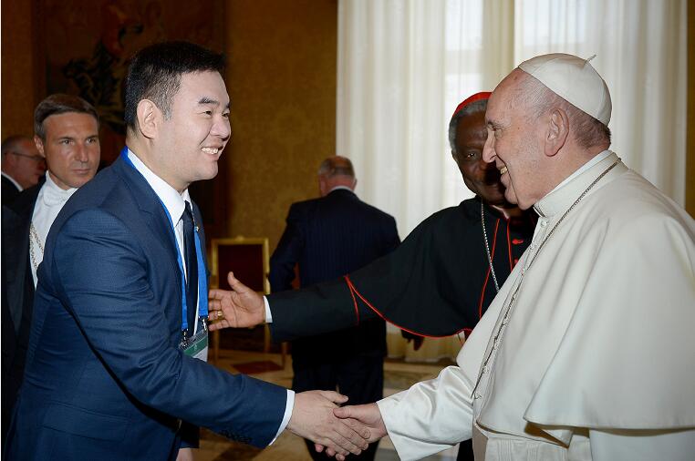 教宗方濟各接見雪松控股董事局主席張勁