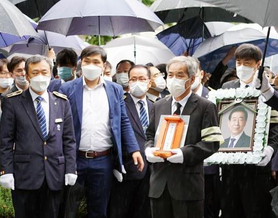 首爾已故市長樸元淳出殯