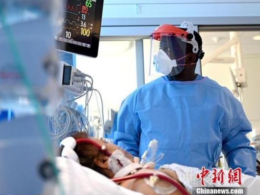 沖在一線(xiàn)，全球逾23萬(wàn)醫(yī)衛(wèi)人員感染新冠