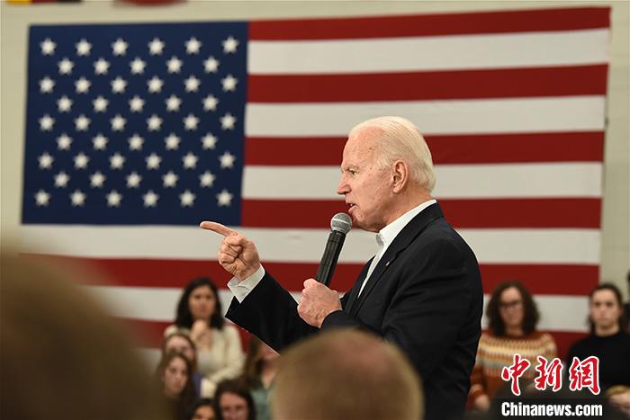 拜登訪基諾沙會見遭槍擊非裔男子家屬