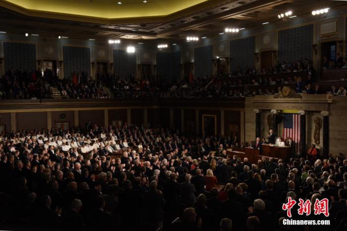 美眾議院表決通過2.2萬億美元經(jīng)濟(jì)刺激法案