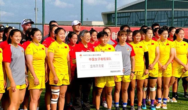 反哺家鄉(xiāng)！黃建南捐贈1.3萬冊圖書支持雙江中心學(xué)校