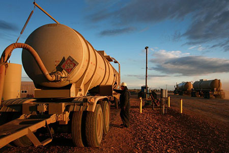 國際油價大幅下跌 美布兩油跌破每桶100美元