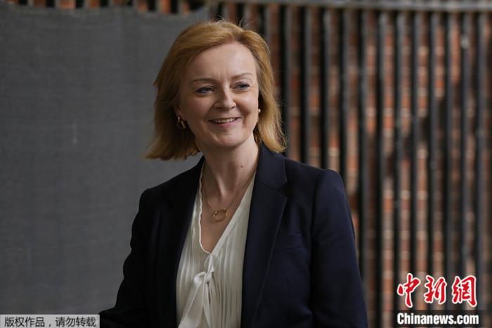 英外交大臣宣布競選保守黨領(lǐng)袖