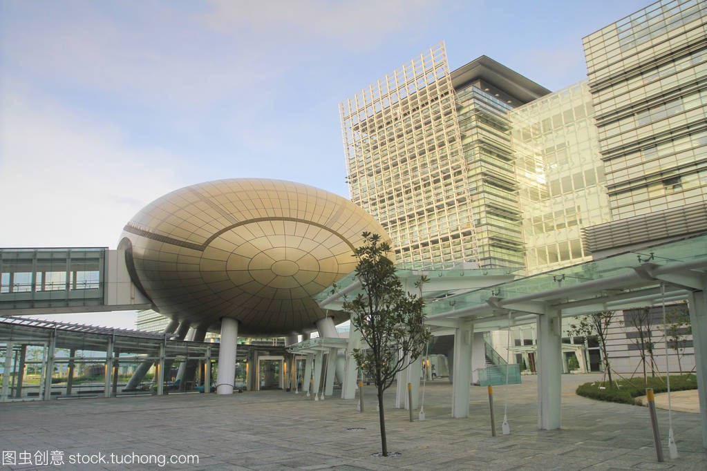 李家超：港深兩地在科技創(chuàng)新領(lǐng)域緊密合作