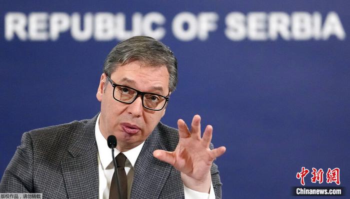 武契奇稱塞爾維亞向?yàn)蹩颂m出售武器是“謊言”