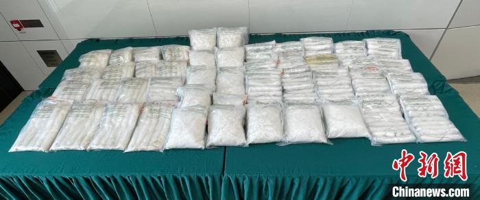 香港海關檢獲市值逾8400萬港元懷疑冰毒