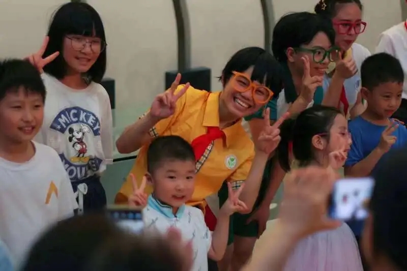 澳門兒童劇《搗蛋托管班》在福州上演