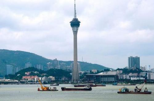 澳門懸掛“九號風球” 博彩業(yè)務場所暫時關閉