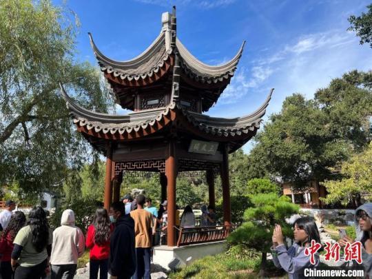 “東方文化元素”點亮美國亨廷頓圖書館