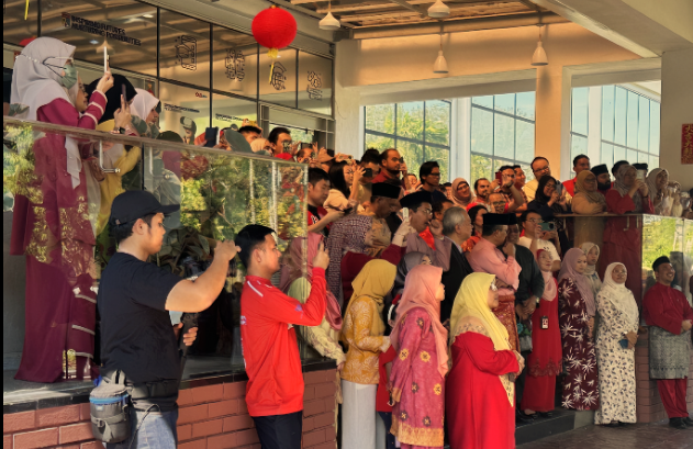 大年初七 馬來西亞國(guó)立大學(xué)國(guó)際部開放日 熱鬧歡騰