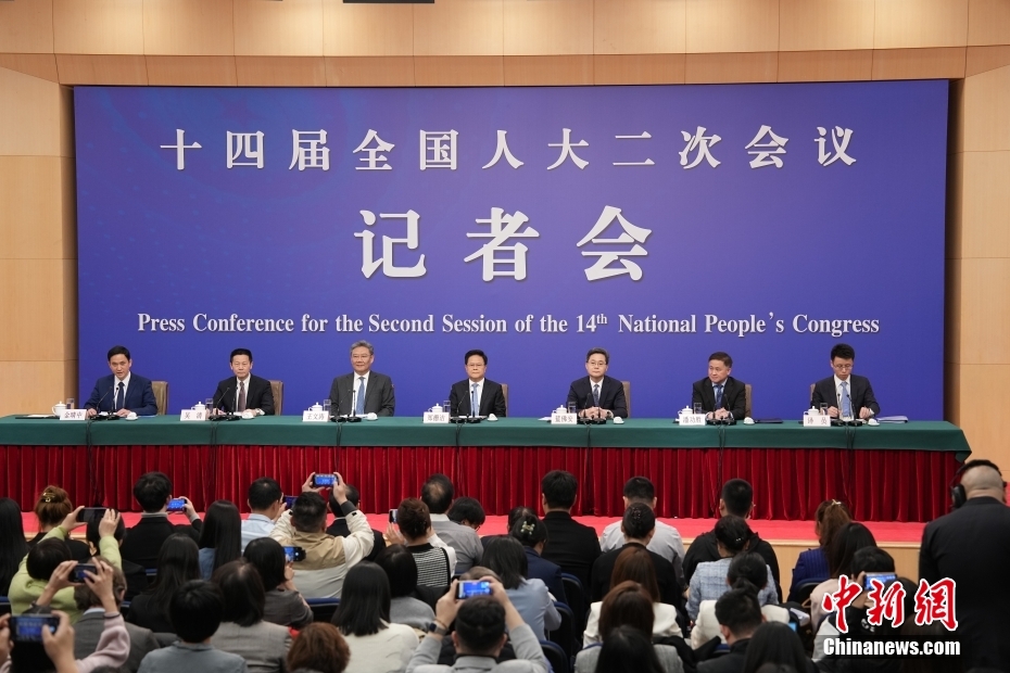 中國商務(wù)部：今年前兩個月外貿(mào)現(xiàn)積極向好趨勢