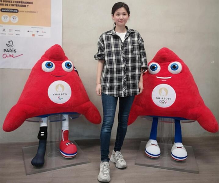 巴黎見老鄉(xiāng)｜是奧運(yùn)會(huì)志愿者，也是巴黎最年輕的華文媒體負(fù)責(zé)人