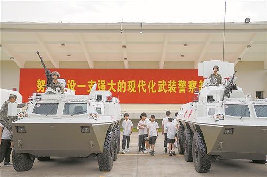 500余名港澳青少年“零距離”體驗(yàn)軍營(yíng)生活