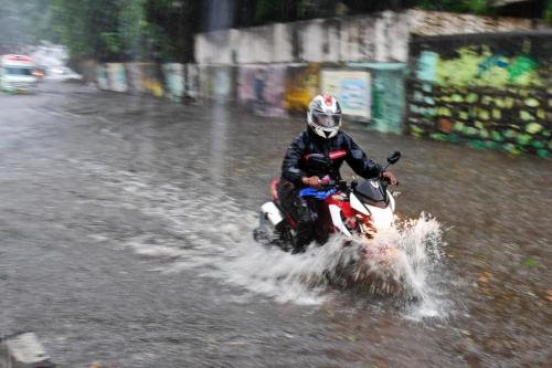 印度孟買強降雨已致4人死亡