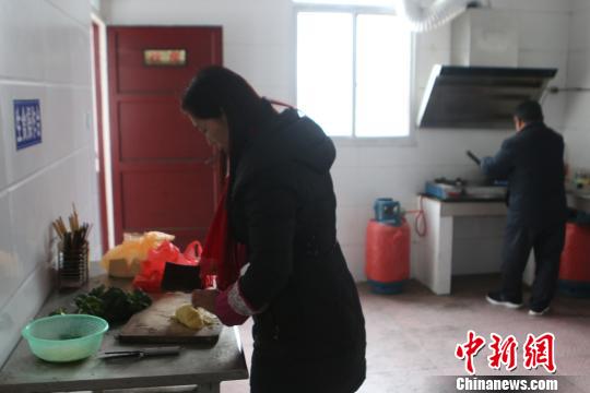 革命老區(qū)的“袖珍學(xué)?！?鄉(xiāng)村教師接力堅守