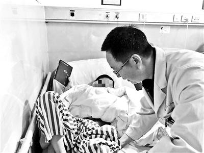 8歲娃沒(méi)寫(xiě)完作業(yè)被其父親砍傷 律師：或涉虐待罪