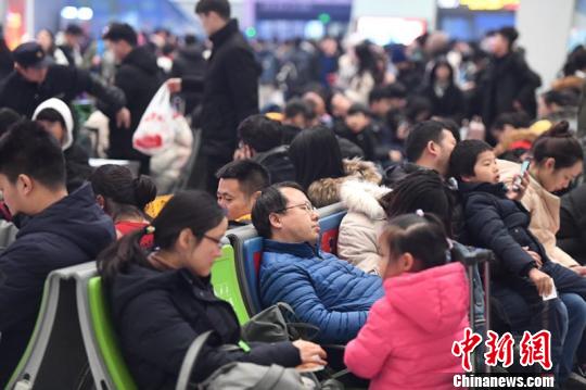 圖為杭州東站。　張煜歡 攝