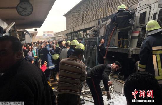 埃及火車(chē)站火災(zāi)事故致28死50傷 埃及火車(chē)站火災(zāi)事故致28死50傷