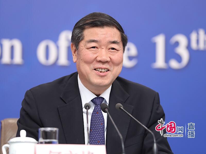 中國發(fā)改委主任何立峰談今年經(jīng)濟走勢