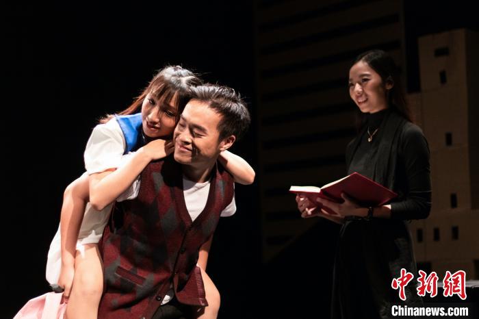 澳門話劇《苦盡甘來(lái)》內(nèi)地巡演 