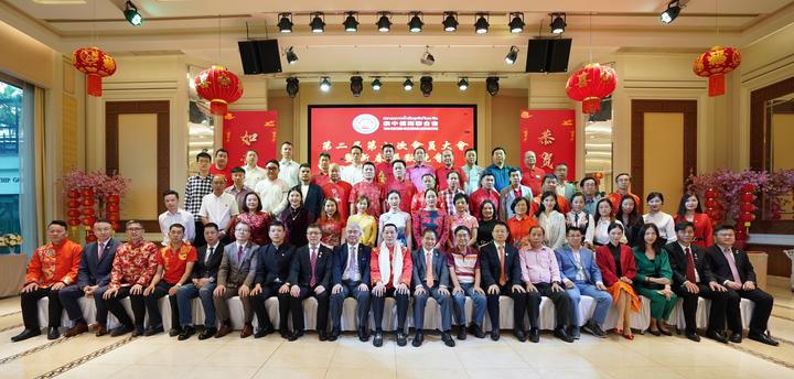 六年磨礪襄盛舉_豪情歡歌迎新元——泰中僑商聯(lián)合會(huì)第二屆第七次會(huì)員大會(huì)暨新春聯(lián)歡晚會(huì)隆重舉行