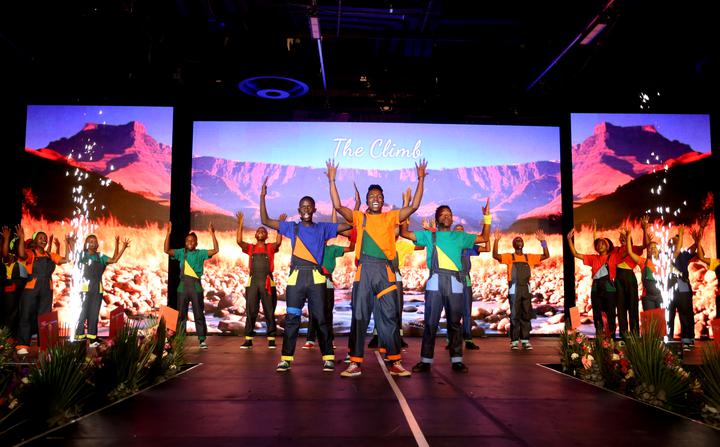 全非洲華人婦女聯(lián)合總會隆重舉辦第七屆理監(jiān)事會就職典禮 全非洲華人婦女聯(lián)合總會隆重舉辦第七屆理監(jiān)事會就職典禮