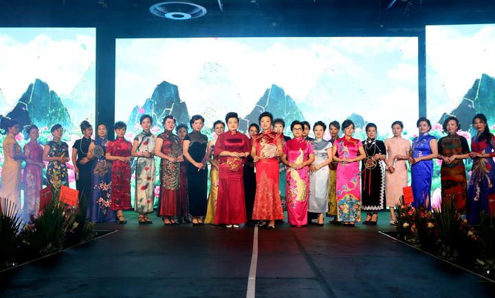 全非洲華人婦女聯(lián)合總會隆重舉辦第七屆理監(jiān)事會就職典禮 全非洲華人婦女聯(lián)合總會隆重舉辦第七屆理監(jiān)事會就職典禮