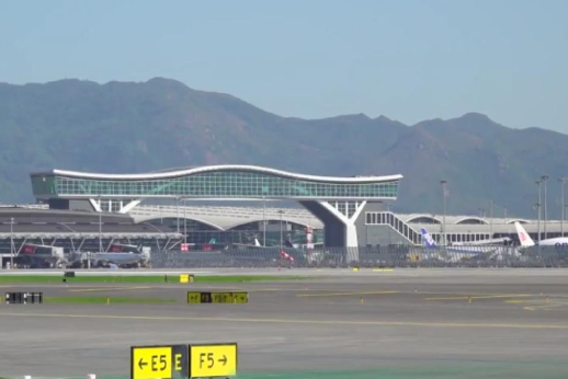 香港國際機(jī)場三跑系統(tǒng)正式啟用