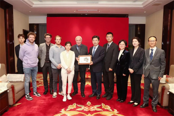 法國媒體代表團(tuán)訪問杭州，共探深化交流合作新機遇