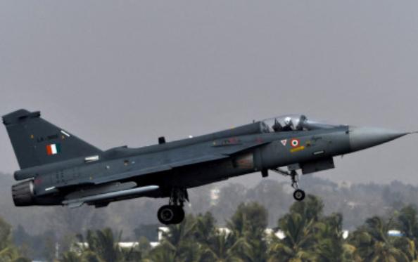 巴基斯坦稱將采取報(bào)復(fù)行動(dòng) 印度加強(qiáng)海陸空防御