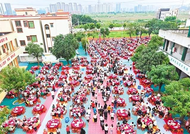 古韻今風(fēng)在僑鄉(xiāng)大地交織 端午龍舟引客來(lái) 文旅融合譜新篇