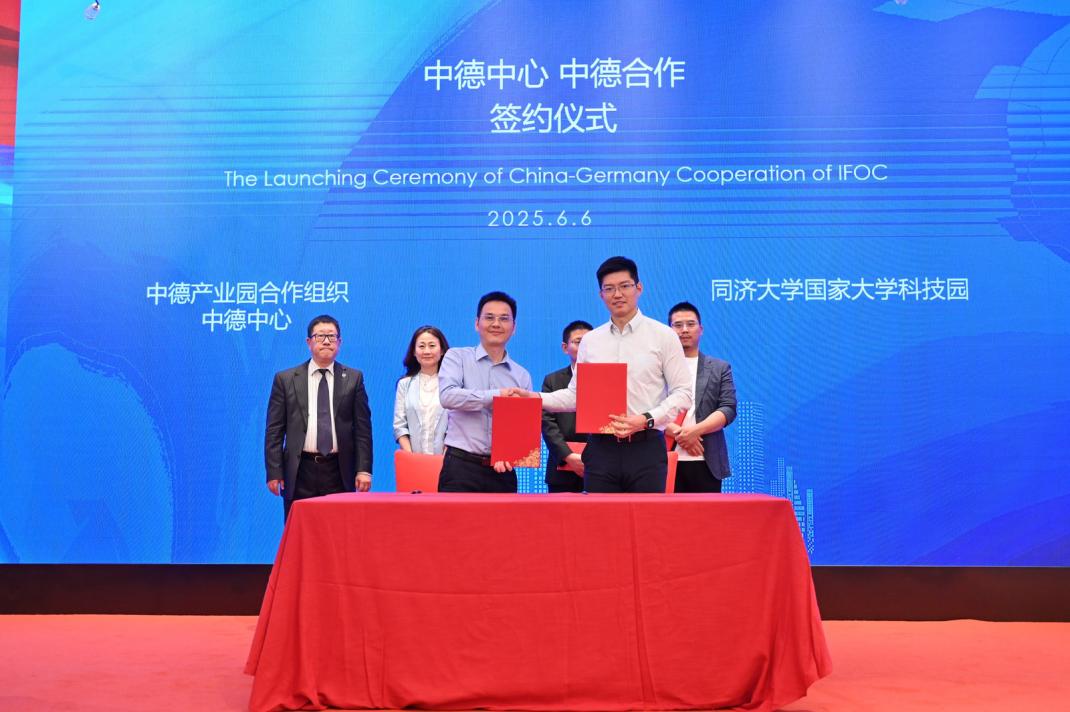 5d76030154f08f52a5ec39f3d7c6719