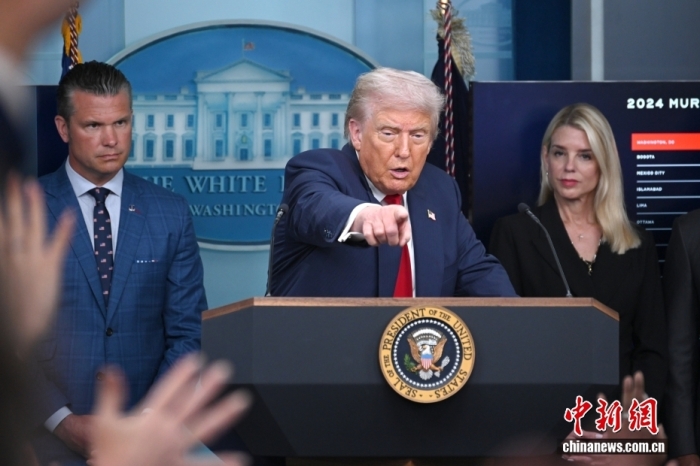 特朗普預測：與普京會晤失敗的可能性為25%